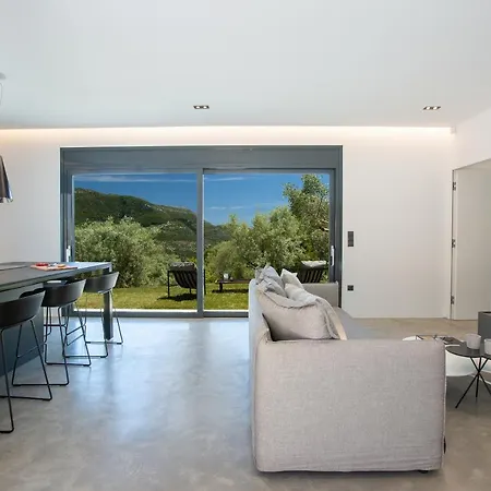 High-end Faos Three Villa *