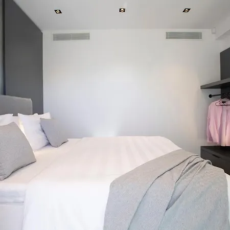 Villa High-end Faos Three *