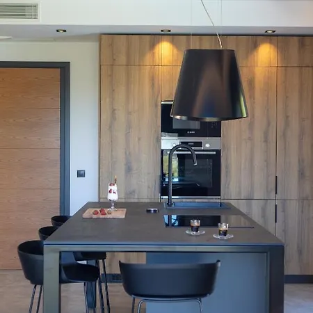 High-end Faos Three * Fternon