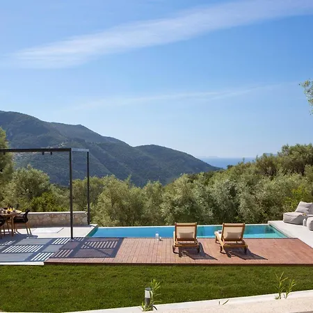 Vilă High-end Faos Three