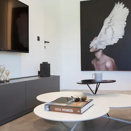 High-end Faos Three Vilă *