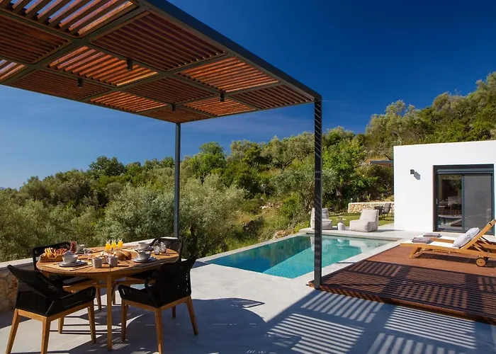 High-end Faos Three Villa