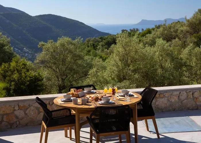 Villa High-end Faos Three