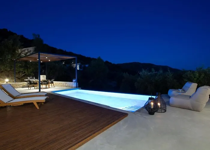 Villa High-end Faos Three