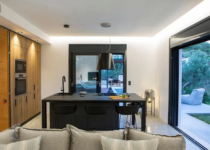 Villa High-end Faos Three *